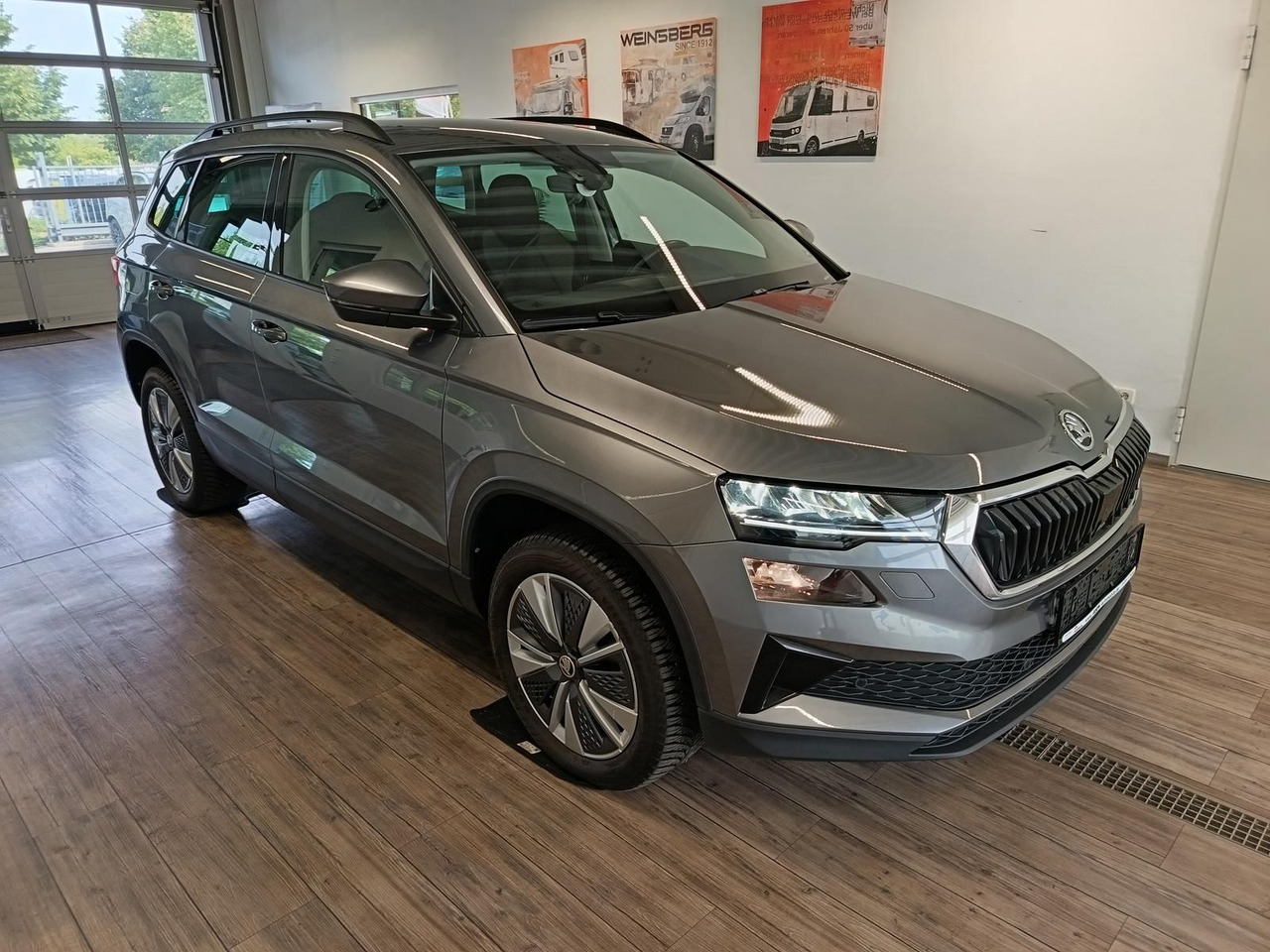 Skoda Karoq Style 1,5TSI DSG*AHK-VORBER*NAVI*LED*R-KAM - SUV/ Geländewagen: das Bild 3 Skoda Karoq Style 1,5TSI DSG*AHK-VORBER*NAVI*LED*R-KAM - SUV/ Geländewagen: das Bild 3