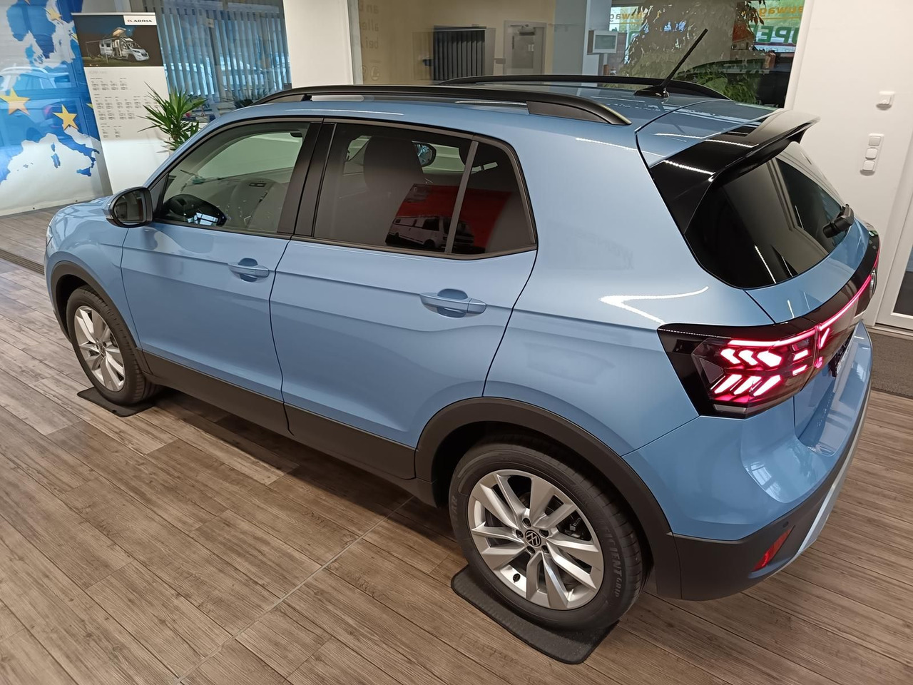 Volkswagen T-Cross Life 1.5 TSI DSG*AHK*MATRIX LED*ACC*SHZ* - SUV/ Geländewagen: das Bild 4 Volkswagen T-Cross Life 1.5 TSI DSG*AHK*MATRIX LED*ACC*SHZ* - SUV/ Geländewagen: das Bild 4