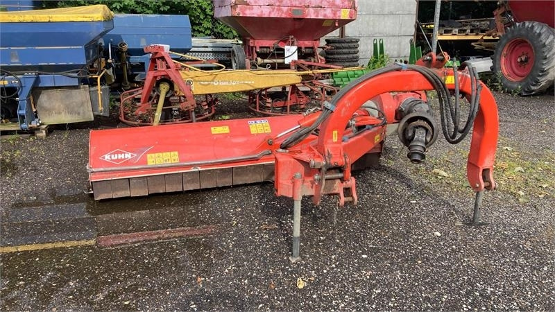 Kuhn TBES 250 Mulchmaskine - Mähwerk: das Bild 1 Kuhn TBES 250 Mulchmaskine - Mähwerk: das Bild 1