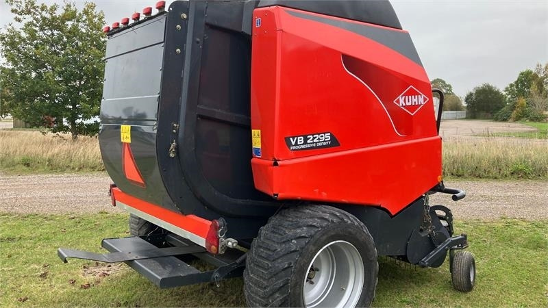 Kuhn VB 2295 - Rundballenpresse: das Bild 4 Kuhn VB 2295 - Rundballenpresse: das Bild 4