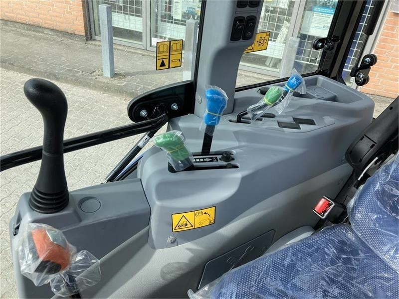 New Holland Boomer 55 - Kommunaltraktor: das Bild 5 New Holland Boomer 55 - Kommunaltraktor: das Bild 5