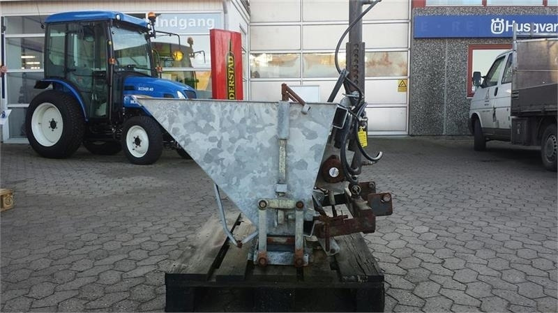 - - - P Olssons. LSS 200 - Salzstreuer für Kommunal-/ Sonderfahrzeug: das Bild 3 - - - P Olssons. LSS 200 - Salzstreuer für Kommunal-/ Sonderfahrzeug: das Bild 3