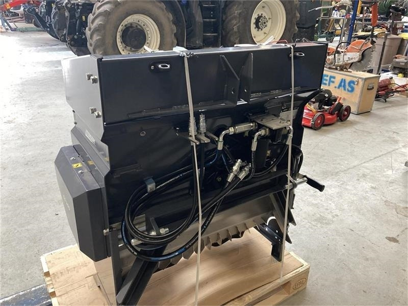 Timan CS-200 Combi spreder til traktor 300 liter - Salzstreuer für Kommunal-/ Sonderfahrzeug: das Bild 2 Timan CS-200 Combi spreder til traktor 300 liter - Salzstreuer für Kommunal-/ Sonderfahrzeug: das Bild 2