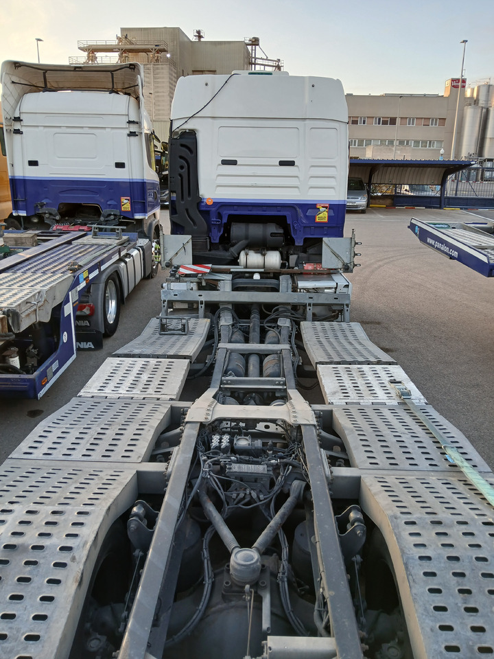 MAN TGX 18.480 - Fahrgestell LKW: das Bild 2 MAN TGX 18.480 - Fahrgestell LKW: das Bild 2