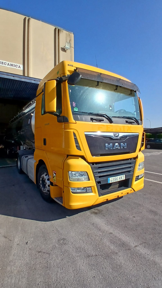 MAN TGX 460 - Sattelzugmaschine: das Bild 2 MAN TGX 460 - Sattelzugmaschine: das Bild 2