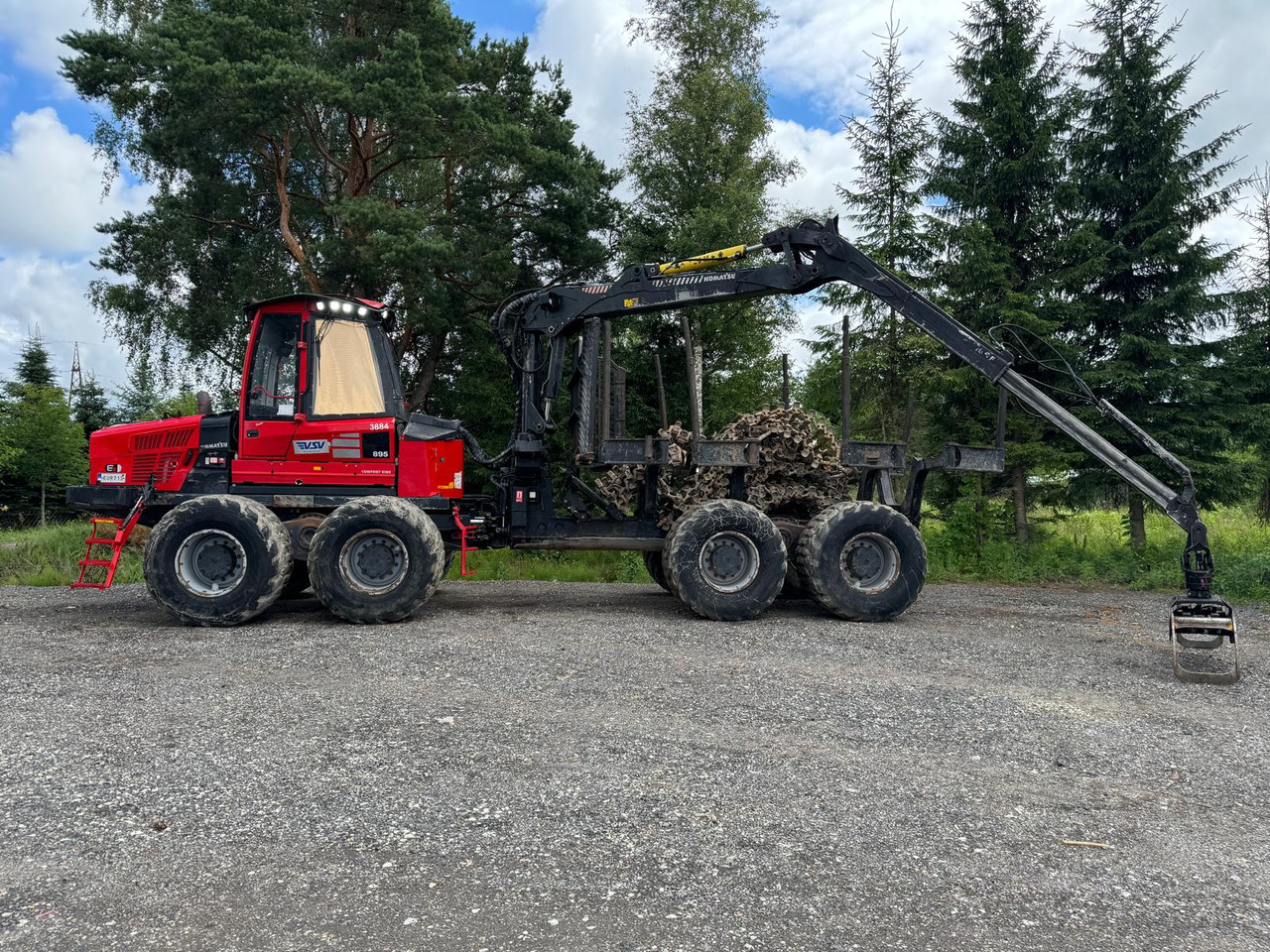 KOMATSU 895 - Forwarder: das Bild 3 KOMATSU 895 - Forwarder: das Bild 3