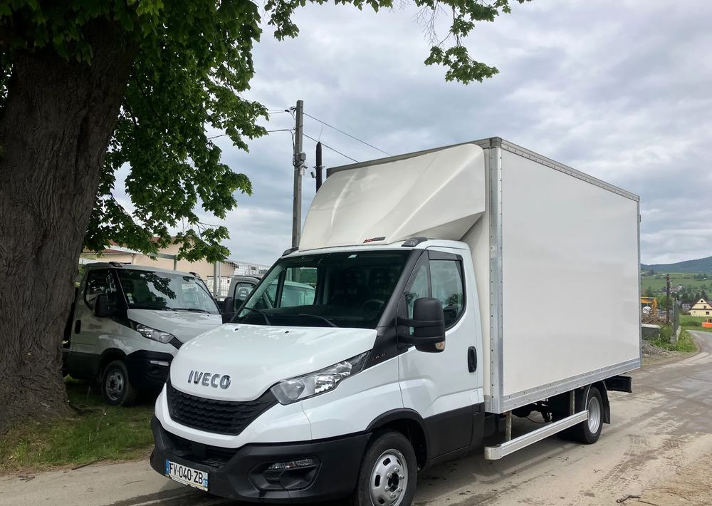 Iveco DAILY 35C16 kontener kurierka 3.0 silnik - Koffer Transporter: das Bild 1 Iveco DAILY 35C16 kontener kurierka 3.0 silnik - Koffer Transporter: das Bild 1