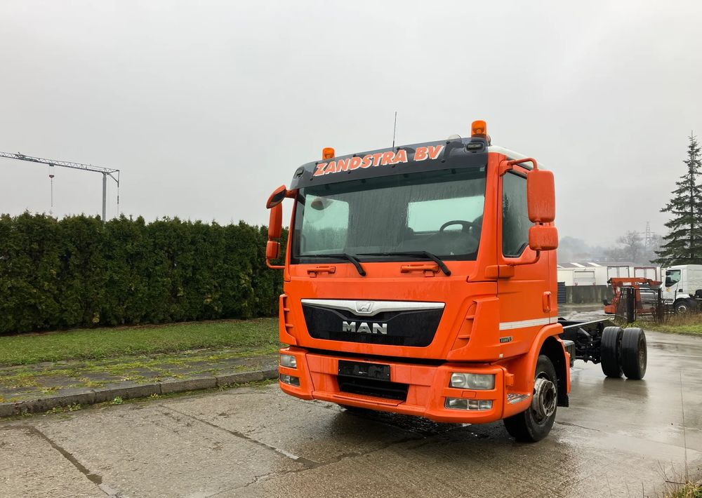 MAN Man TGM 12.250 euro 6 ramo do zabudowy Pomoc drogowa laweta kiper - Fahrgestell LKW: das Bild 1 MAN Man TGM 12.250 euro 6 ramo do zabudowy Pomoc drogowa laweta kiper - Fahrgestell LKW: das Bild 1