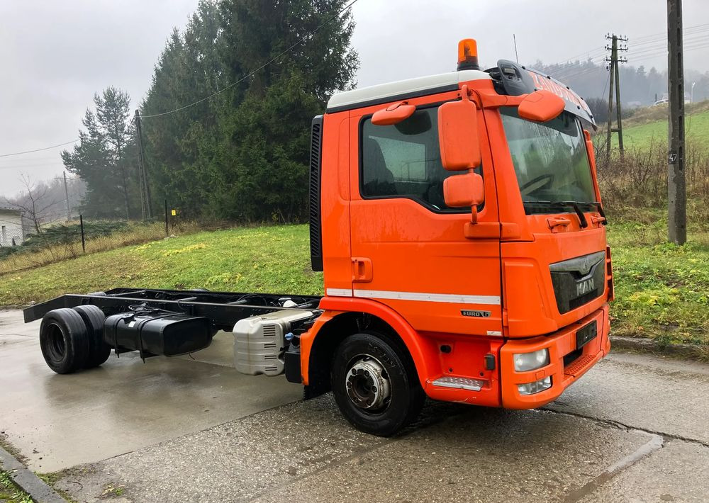 MAN Man TGM 12.250 euro 6 ramo do zabudowy Pomoc drogowa laweta kiper - Fahrgestell LKW: das Bild 2 MAN Man TGM 12.250 euro 6 ramo do zabudowy Pomoc drogowa laweta kiper - Fahrgestell LKW: das Bild 2
