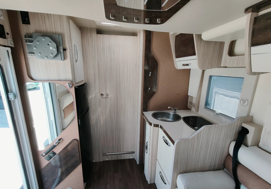 Camper Van Elnagh Elnagh T-Loft 532 WINTER Alarm Solar Camera Air Conditioning Truma Diesel E FV23% Awning Remis Retrofitted: das Bild 21