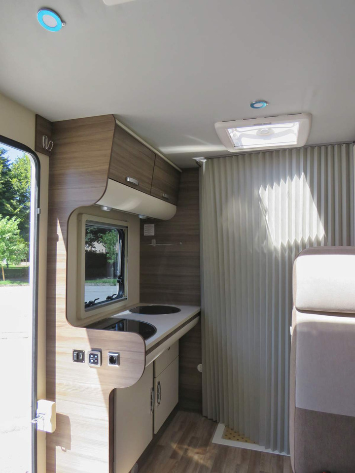 Alkoven Wohnmobil, Zustand - NEU Fiat Ducato RETRACTABLE PLATFORM (300KG CAPACITY): das Bild 13