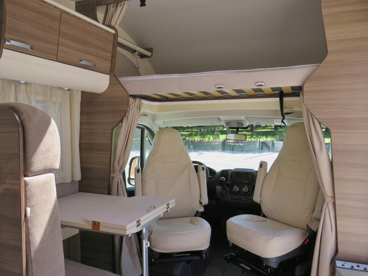 Alkoven Wohnmobil, Zustand - NEU Fiat Ducato RETRACTABLE PLATFORM (300KG CAPACITY): das Bild 7