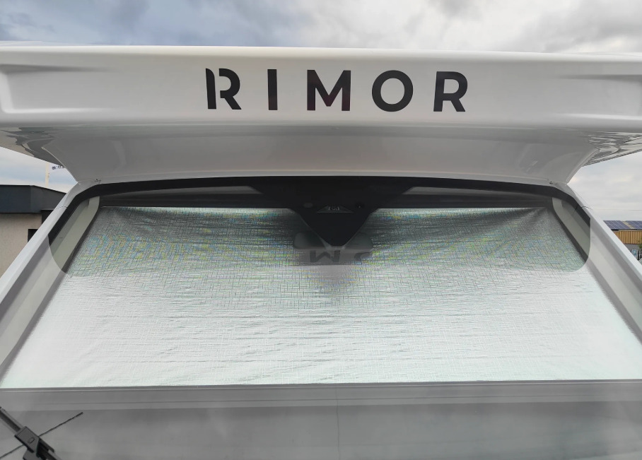 Camper Van, Zustand - NEU RIMOR Rimor KILIG 95 Plus NEW Retrofitted 5 Passenger Winter Camera Navigation: das Bild 29