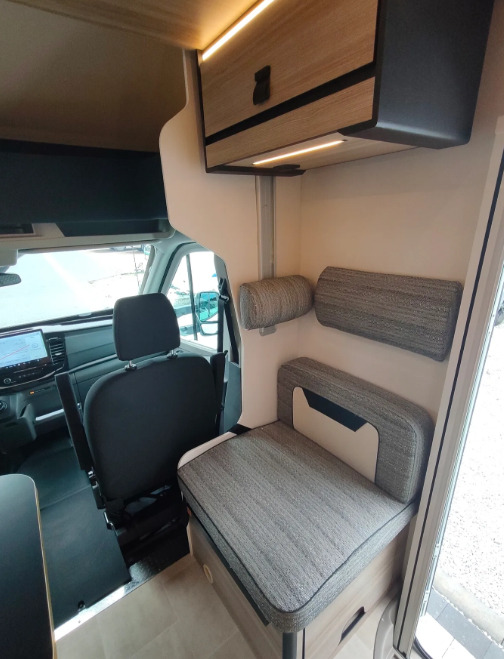 Camper Van, Zustand - NEU RIMOR Rimor KILIG 95 Plus NEW Retrofitted 5 Passenger Winter Camera Navigation: das Bild 26