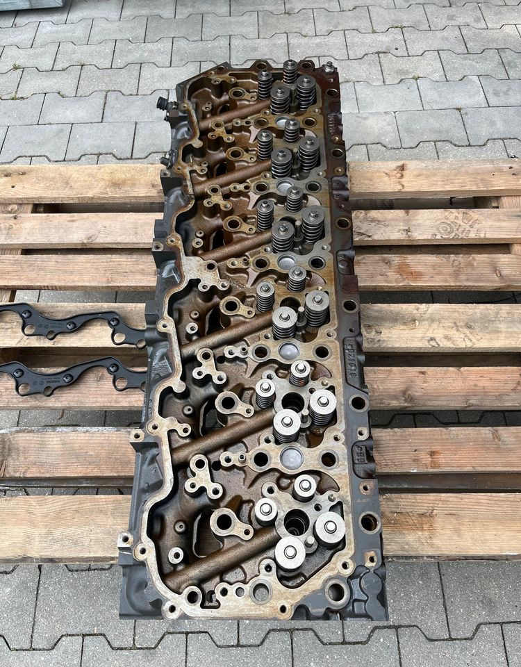 Głowica silnika DAF XF 106 euro 6 polift MX-13 - Motor für LKW: das Bild 1 Głowica silnika DAF XF 106 euro 6 polift MX-13 - Motor für LKW: das Bild 1