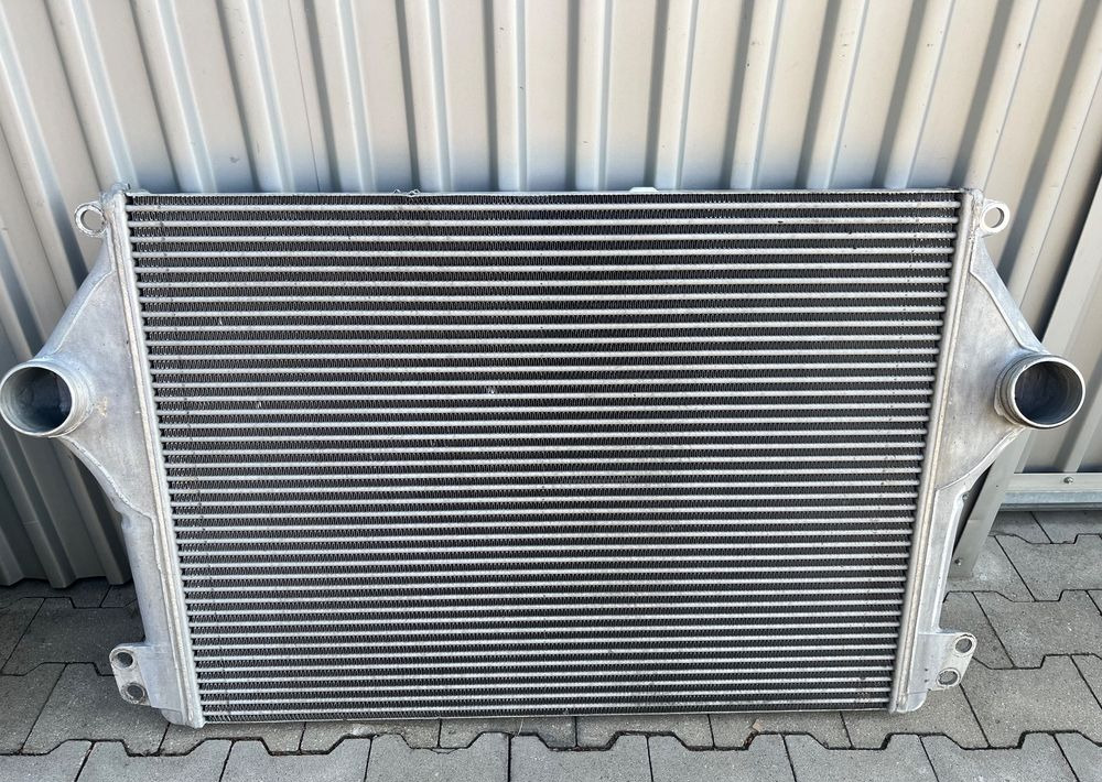 Intercooler Scania R NGR chłodnica powietrza 2433149 - Kühlsystem für LKW: das Bild 2 Intercooler Scania R NGR chłodnica powietrza 2433149 - Kühlsystem für LKW: das Bild 2