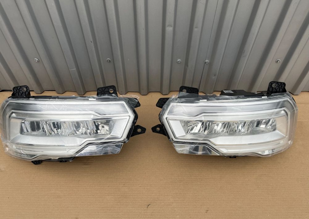 NOWE lampy LED DAF XG XG+ XF reflektor oryginał lampa NOWA - Lichter/ Leuchten für LKW: das Bild 1 NOWE lampy LED DAF XG XG+ XF reflektor oryginał lampa NOWA - Lichter/ Leuchten für LKW: das Bild 1