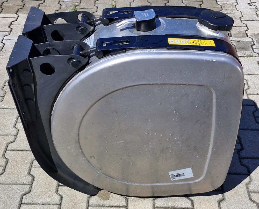 VOLVO FH4 RENAULT GAMA T ZBIORNIK PALIWA 150L NOWY - Lagertank: das Bild 3 VOLVO FH4 RENAULT GAMA T ZBIORNIK PALIWA 150L NOWY - Lagertank: das Bild 3