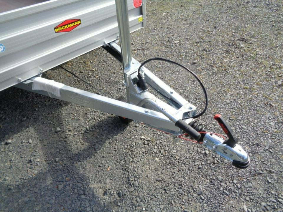 Böckmann PKW-Anhänger Tieflader - Tandem 2,0 t - Pritschenanhänger/ Plattformanhänger: das Bild 4 Böckmann PKW-Anhänger Tieflader - Tandem 2,0 t - Pritschenanhänger/ Plattformanhänger: das Bild 4