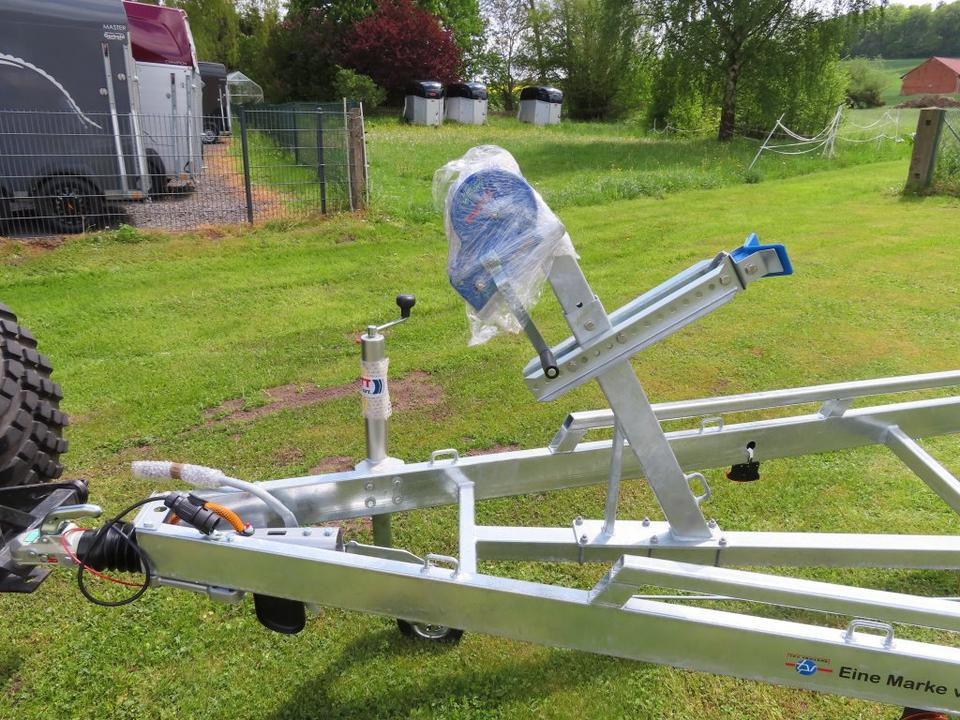 Bootstrailer Böckmann TPV, PKW Anhänger, Bootstrailer, 3,5 to. Winde, 100 km/h: das Bild 11