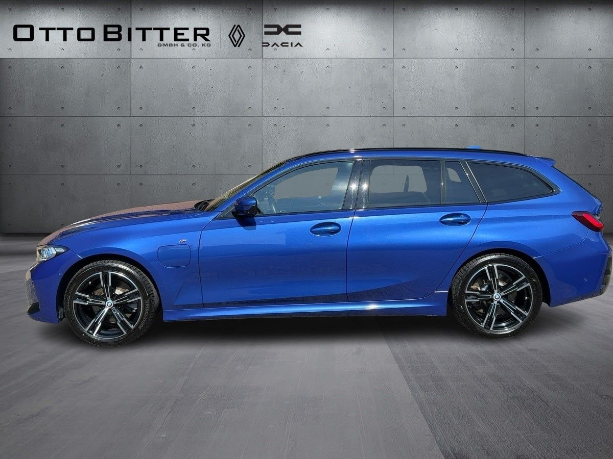 BMW 330 e Touring 360/M SPORT/COMFORTPAKET - Kombi: das Bild 2 BMW 330 e Touring 360/M SPORT/COMFORTPAKET - Kombi: das Bild 2