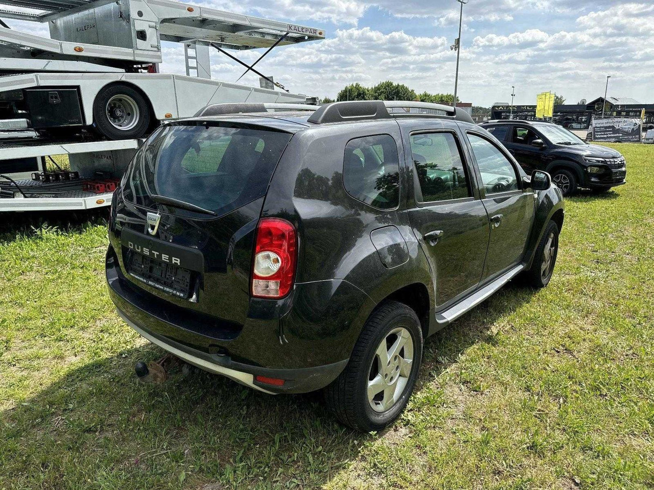 Dacia Duster 1.6 LAUREATE +ZAHNRIEMEN GERISSEN+ - SUV/ Geländewagen: das Bild 5 Dacia Duster 1.6 LAUREATE +ZAHNRIEMEN GERISSEN+ - SUV/ Geländewagen: das Bild 5