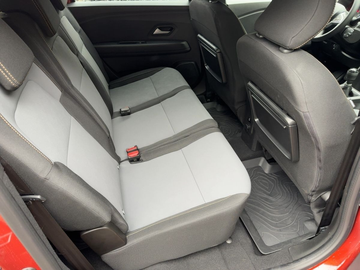 Kombi Dacia Jogger Extreme TCe110 7-Sitze CITY-PAKET/NAVI: das Bild 12