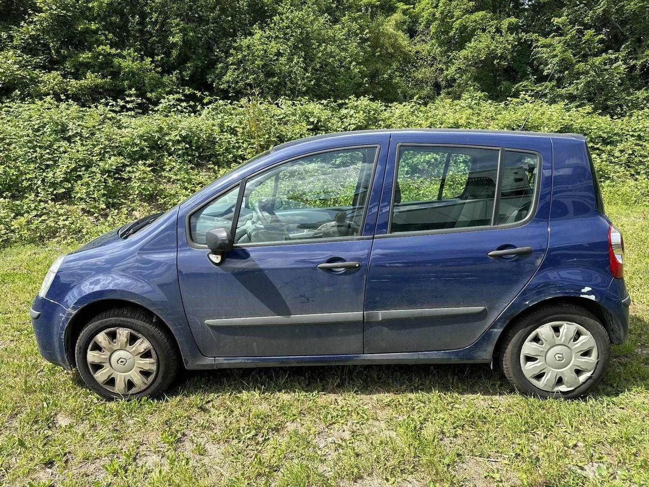 Renault Modus 1.2 Avantage +MOTOR OHNE FUNKTION+ - Limousine: das Bild 2 Renault Modus 1.2 Avantage +MOTOR OHNE FUNKTION+ - Limousine: das Bild 2