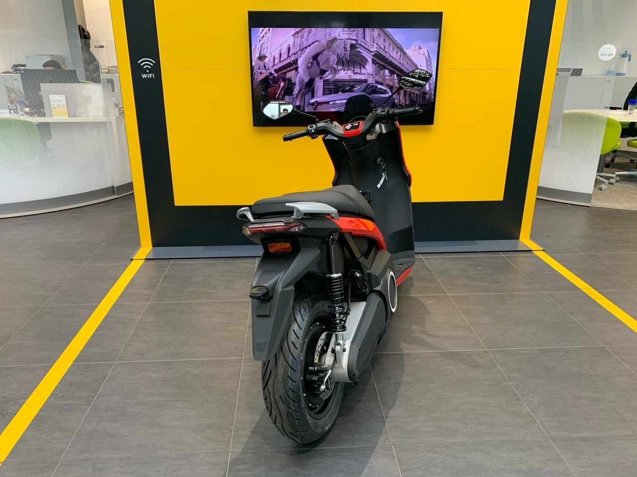 Silence S01 L3e Connected 95km/h (5,6 kWh) ELEKTROROLLER - Motorrad: das Bild 4 Silence S01 L3e Connected 95km/h (5,6 kWh) ELEKTROROLLER - Motorrad: das Bild 4