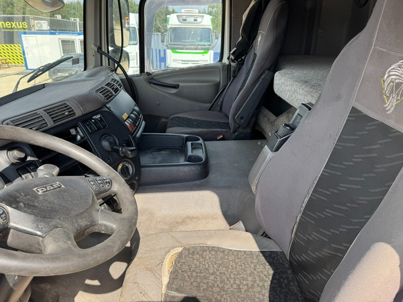 Sattelzugmaschine DAF 85 CF 460 Space Cab (PERFECT CONDITION / PARFAIT ETAT): das Bild 12
