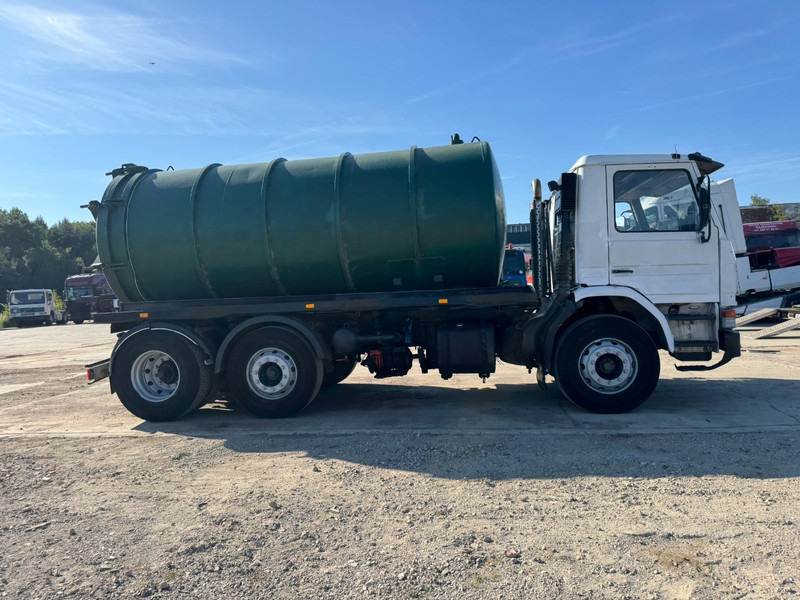 Scania 93 - 280 (14.000L / MANUAL PUMP & GEARBOX / 6X2) - Saug-/ Spülfahrzeug: das Bild 4 Scania 93 - 280 (14.000L / MANUAL PUMP & GEARBOX / 6X2) - Saug-/ Spülfahrzeug: das Bild 4