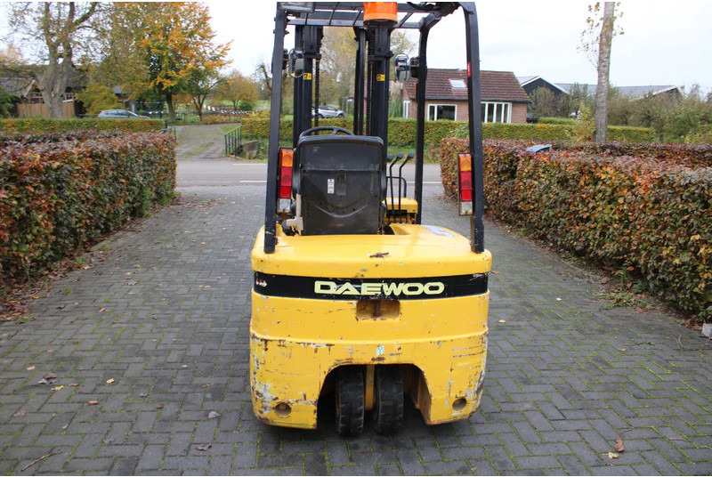 Daewoo B18 - Gabelstapler: das Bild 4 Daewoo B18 - Gabelstapler: das Bild 4