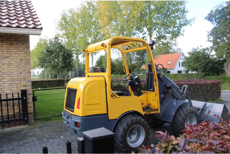 Eurotrac W12s - Lader: das Bild 3 Eurotrac W12s - Lader: das Bild 3
