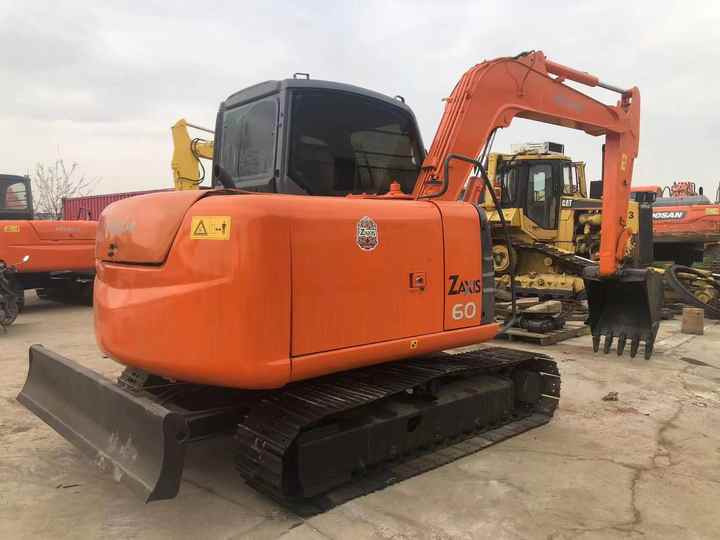 Cheap Price Hitachi ZX60 Used Excavator for Sale Used 6 Tons Hitachi Mini Excavator with Good Performance - Bagger: das Bild 4 Cheap Price Hitachi ZX60 Used Excavator for Sale Used 6 Tons Hitachi Mini Excavator with Good Performance - Bagger: das Bild 4