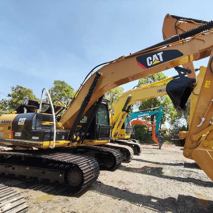 Durable Second Hand Machine Original Used Caterpillar Excavator CAT 330D2 USED 329D2 320D2 325D 315D Excavator - Kettenbagger: das Bild 1 Durable Second Hand Machine Original Used Caterpillar Excavator CAT 330D2 USED 329D2 320D2 325D 315D Excavator - Kettenbagger: das Bild 1
