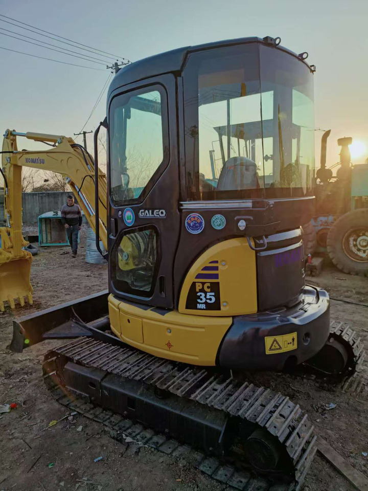 KOMATSU PC35 - Minibagger: das Bild 4 KOMATSU PC35 - Minibagger: das Bild 4