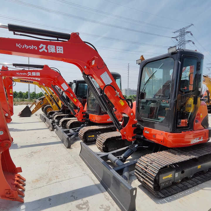 Perfect Condition Kubota U55-4 Japan Brand Mini Excavator with Pusher for Sale 90% Brand New Mini Kubota U25 35 55 5tons - Bagger: das Bild 1 Perfect Condition Kubota U55-4 Japan Brand Mini Excavator with Pusher for Sale 90% Brand New Mini Kubota U25 35 55 5tons - Bagger: das Bild 1