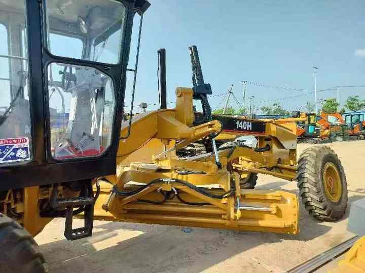Used CAT 140H Motor Grader From Japan with Excellent Performance Caterpillar 140h in Good Condition for Sale - Grader: das Bild 3 Used CAT 140H Motor Grader From Japan with Excellent Performance Caterpillar 140h in Good Condition for Sale - Grader: das Bild 3
