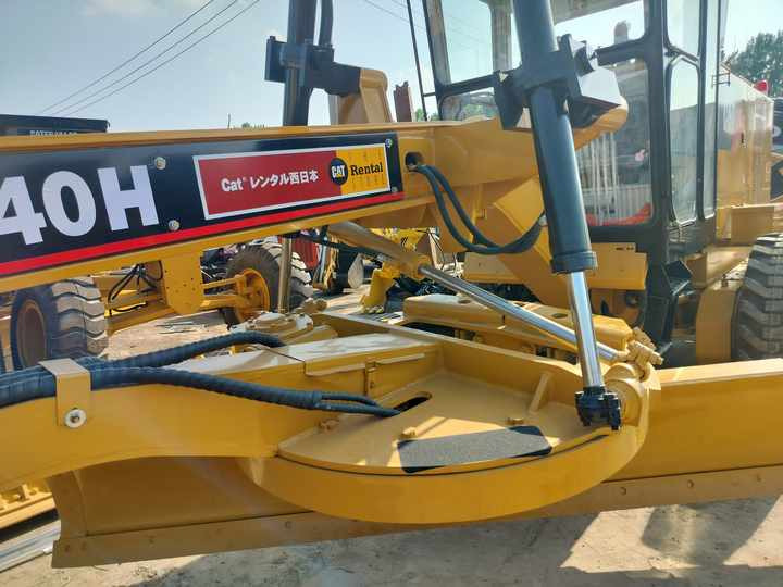 Used CAT 140H Motor Grader From Japan with Excellent Performance Caterpillar 140h in Good Condition for Sale - Grader: das Bild 2 Used CAT 140H Motor Grader From Japan with Excellent Performance Caterpillar 140h in Good Condition for Sale - Grader: das Bild 2