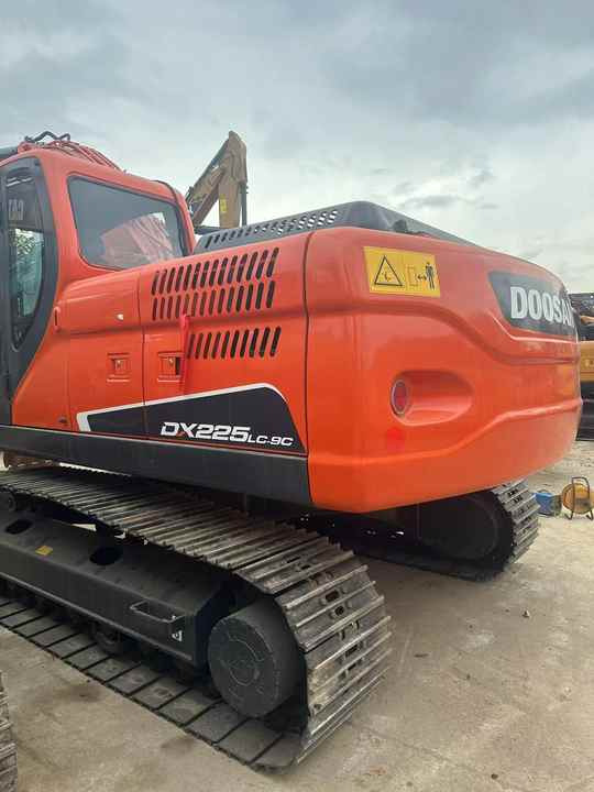 Used Excavator Doosan DX225LC-9 Excavators Mini Equipment Earth Moving Machinery Doosan Digger Excavator for Sale - Bagger: das Bild 2 Used Excavator Doosan DX225LC-9 Excavators Mini Equipment Earth Moving Machinery Doosan Digger Excavator for Sale - Bagger: das Bild 2