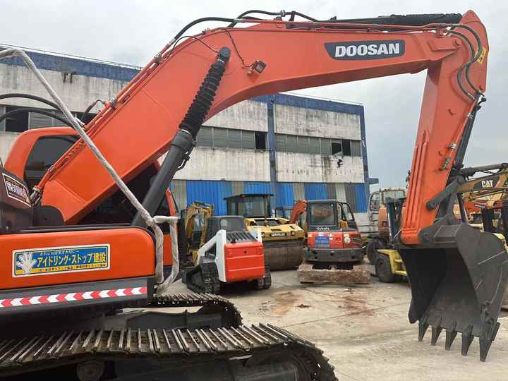 Used Excavator Doosan DX225LC-9 Excavators Mini Equipment Earth Moving Machinery Doosan Digger Excavator for Sale - Kettenbagger: das Bild 3 Used Excavator Doosan DX225LC-9 Excavators Mini Equipment Earth Moving Machinery Doosan Digger Excavator for Sale - Kettenbagger: das Bild 3