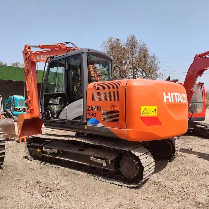 Used Hitachi ZX130 Excavator Japan Made Hitachi Used Excavator Zx120 Zx130 for Sale - Bagger: das Bild 1 Used Hitachi ZX130 Excavator Japan Made Hitachi Used Excavator Zx120 Zx130 for Sale - Bagger: das Bild 1