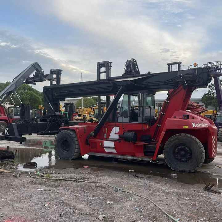 Used KALMAR DRF450-60S5 Port Reach Stacker Container Dedicated 45t - Reach stacker: das Bild 4 Used KALMAR DRF450-60S5 Port Reach Stacker Container Dedicated 45t - Reach stacker: das Bild 4