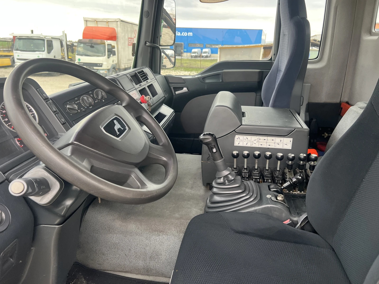 Absetzkipper, Autokran Man Tga 6х4, Кран-Z, Мултилифт: das Bild 14 Absetzkipper, Autokran Man Tga 6х4, Кран-Z, Мултилифт: das Bild 14