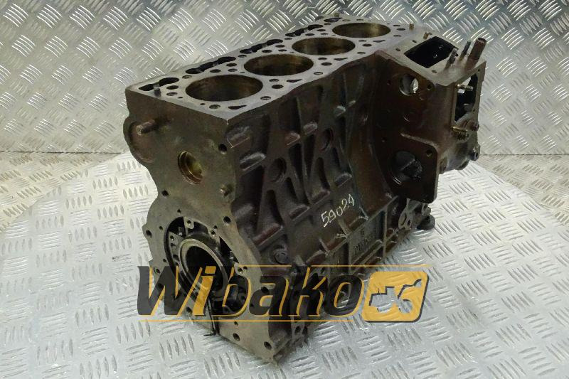 Crankcase for engine Kubota V1305E 1G69601012 - Kurbelgehäuse für Baumaschine: das Bild 1 Crankcase for engine Kubota V1305E 1G69601012 - Kurbelgehäuse für Baumaschine: das Bild 1