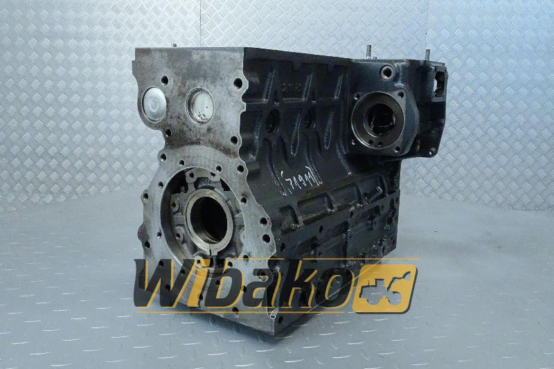 Crankcase for engine Kubota V2203 2.197 - Kurbelgehäuse für Baumaschine: das Bild 1 Crankcase for engine Kubota V2203 2.197 - Kurbelgehäuse für Baumaschine: das Bild 1