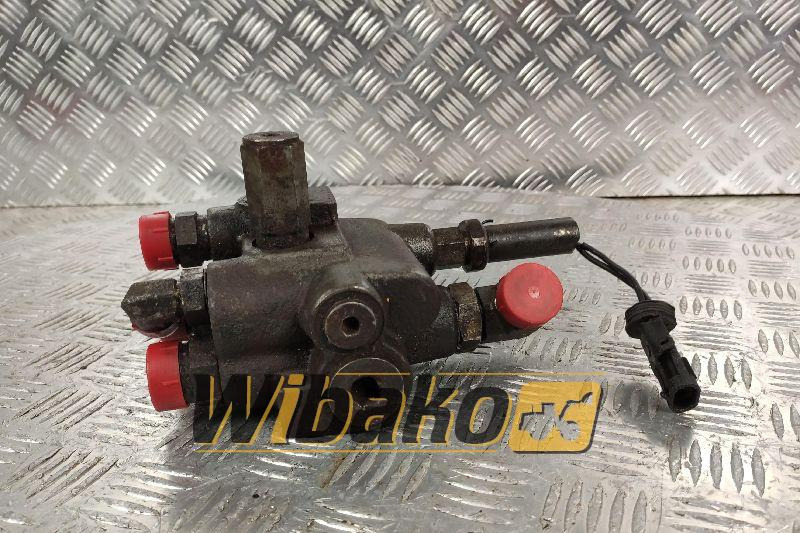 Valves set Case 921C - Hydraulik ventil für Baumaschine: das Bild 1 Valves set Case 921C - Hydraulik ventil für Baumaschine: das Bild 1