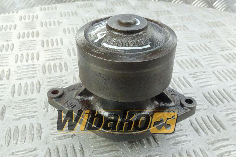 Water pump Iveco 451031/03 - Kühlmittelpumpe für Baumaschine: das Bild 1 Water pump Iveco 451031/03 - Kühlmittelpumpe für Baumaschine: das Bild 1
