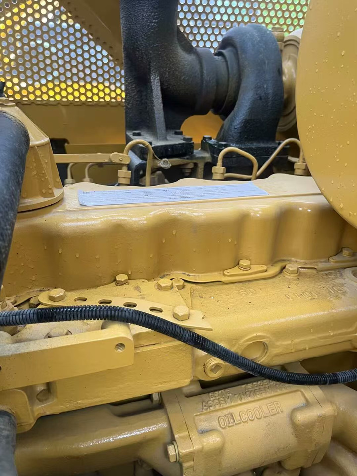 Bulldozer CATERPILLAR D6G: das Bild 7