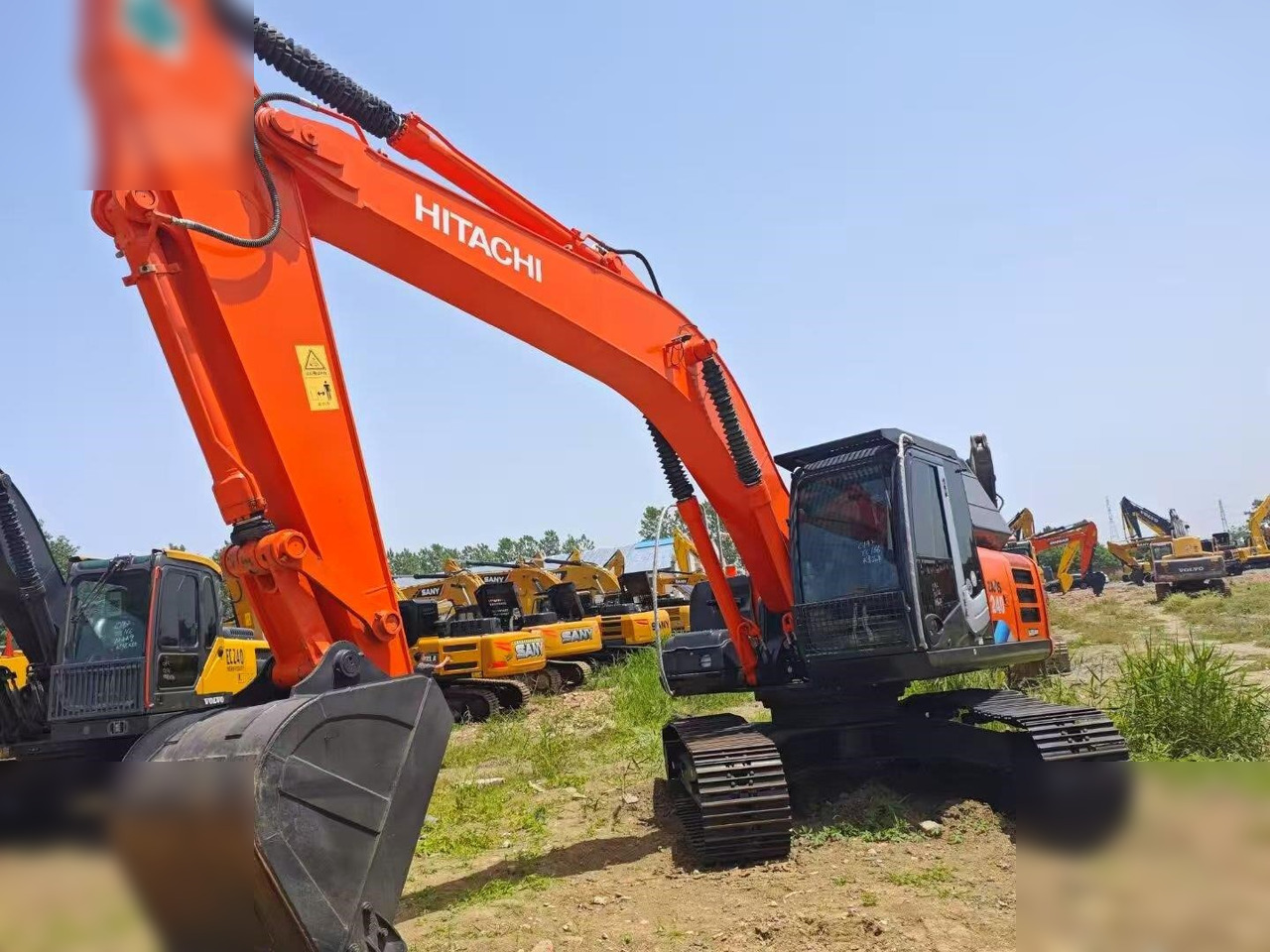 HITACHI ZX240 - Kettenbagger: das Bild 3 HITACHI ZX240 - Kettenbagger: das Bild 3